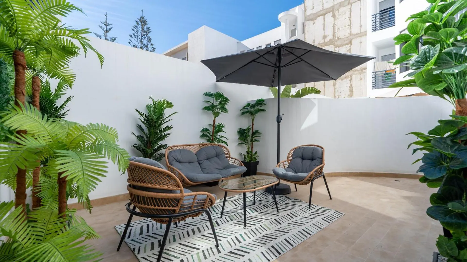 Studio With Terrace & Parking Maarif Princesses Casablanca Apartment
